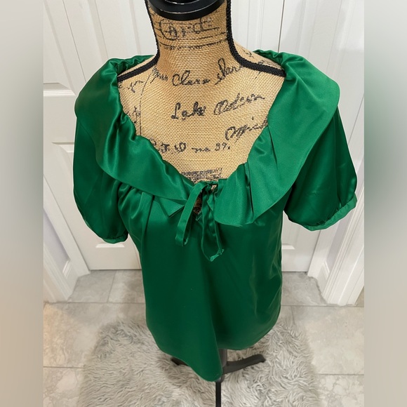 LOFT Emerald Ruffle Blouse - Picture 3 of 14